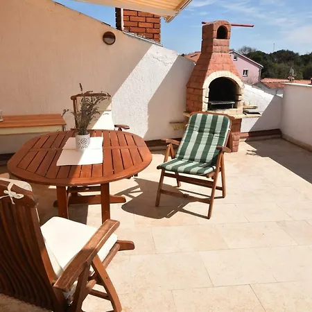 Silvano Apartment