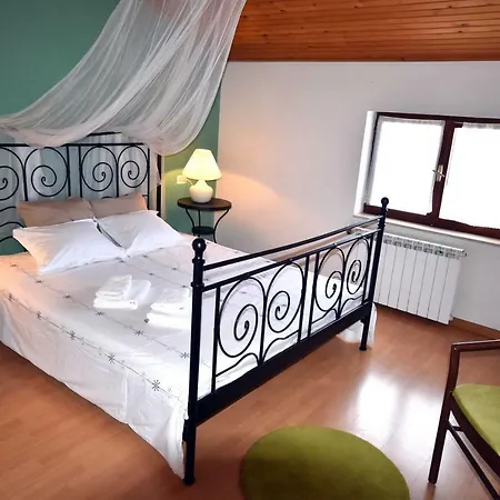 Silvano Apartment