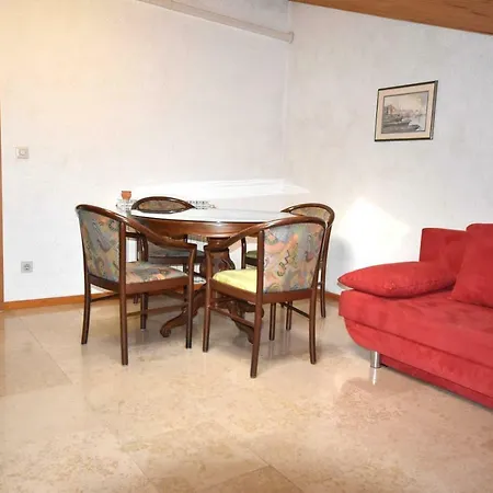 Silvano Apartment
